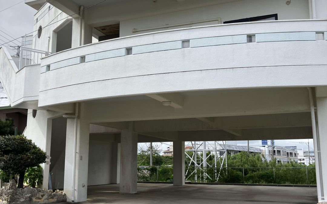**Uruma city single house *Parkingx8** A must-see for car lovers!Spacious parking lot!